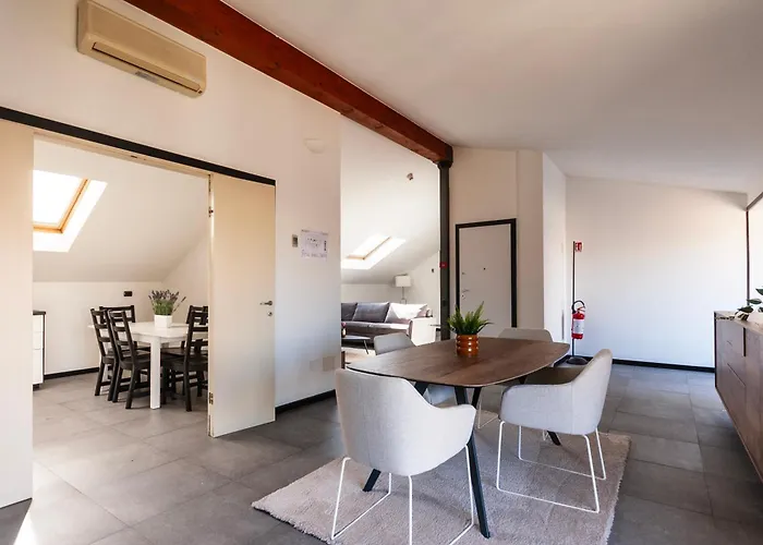 Attico I 7 Campanili Mediolan