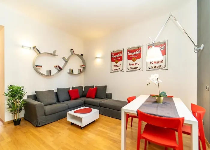Three-room In The Heart Of 公寓