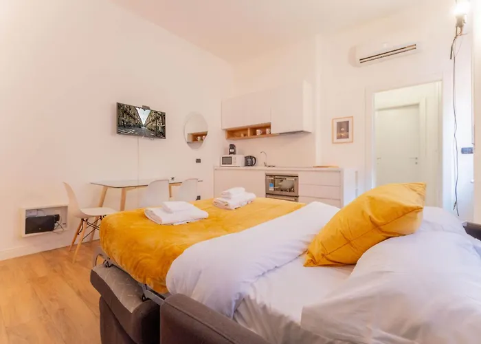 Duomo - New Bright アパート *