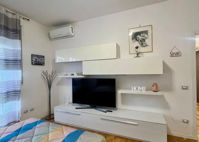 Hurban Heaven Милан