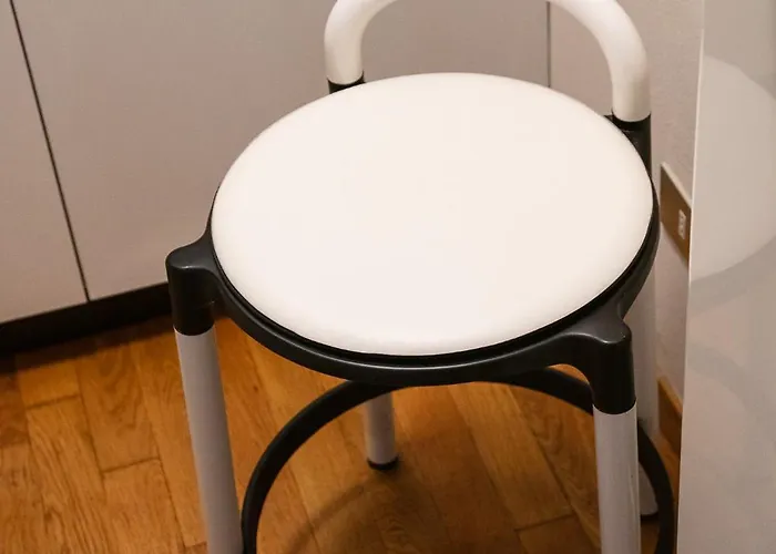 Daire Designer In Center