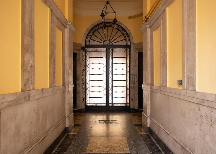 Stylish Walking Distance Duomo Mirable Pm Lägenhet