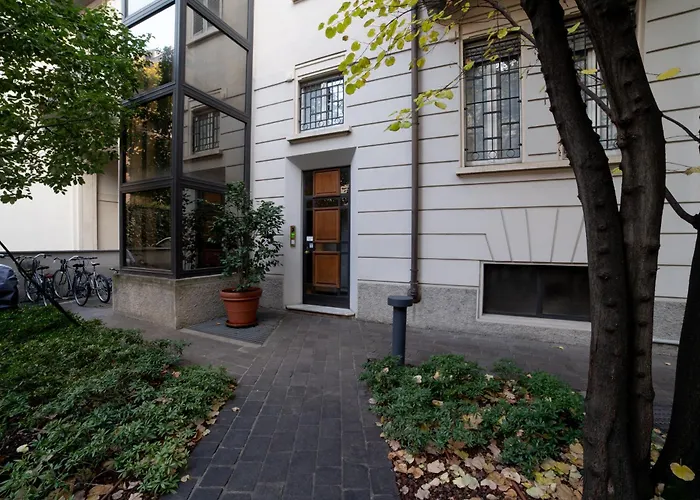 Duomo-bocconi-navigli Area, Elegant & Peaceful Retreat Appartement