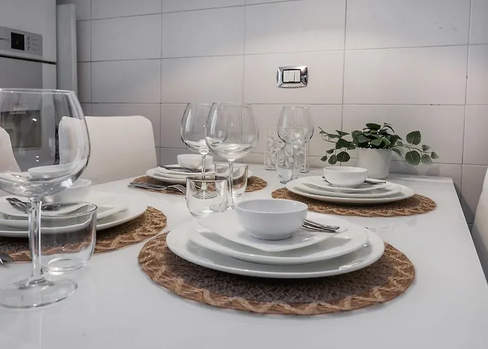 New Near Station 3 Bedroom Appartamento *