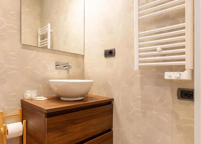 Italianflat - Colonne View - Balcony Retreat - Near Duomo 아파트