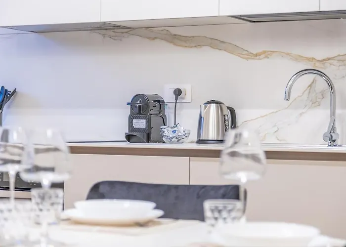Apartmán Centre Luxury, 2bdr, Sleeps 5 Milán