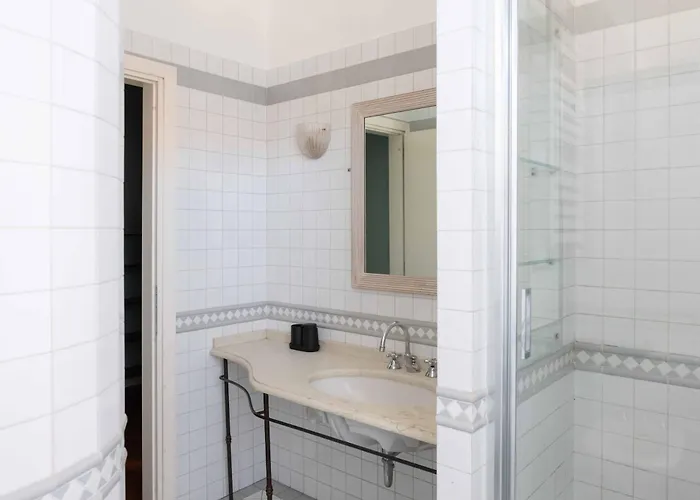 Bilocale Moderno Per 4 Vicino Mm Pasteur Via Venini Апартаменты *