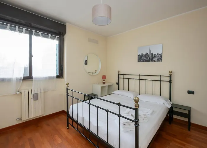 Appartamento I Host - Russoli 7 Milano