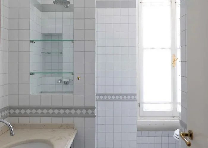 Bilocale Moderno Per 4 Vicino Mm Pasteur Via Venini Апартаменты