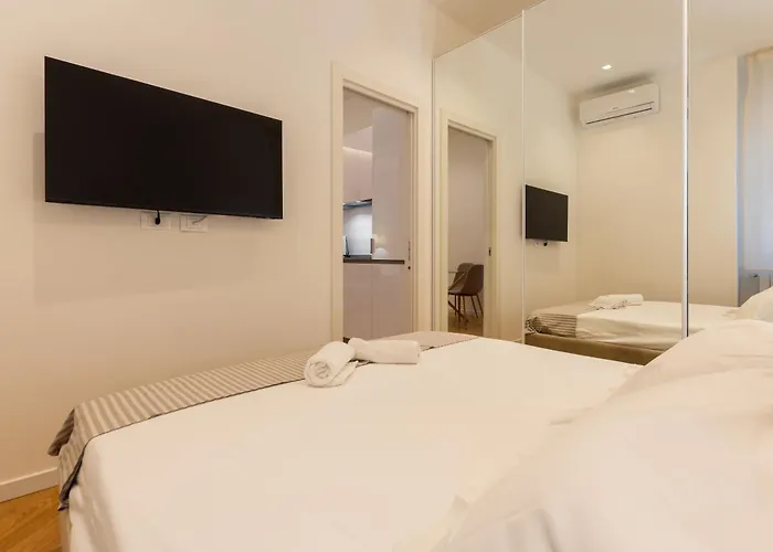 I-host Elegant Flat Near Bocconi & Center Milano