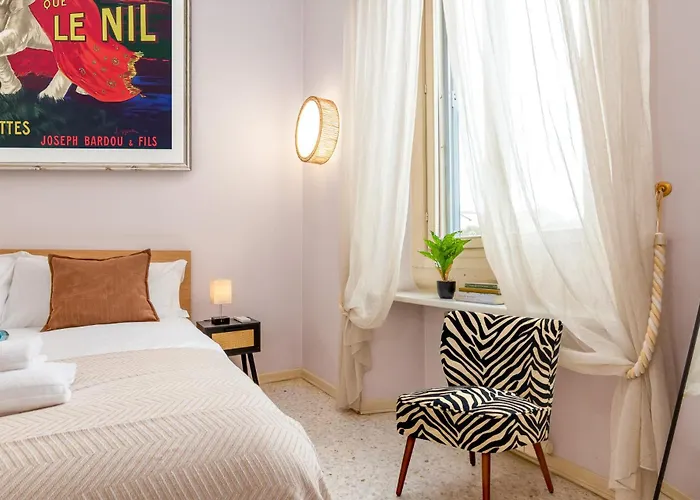 Three-room Flat With Balcony In Porta Romana Daire *