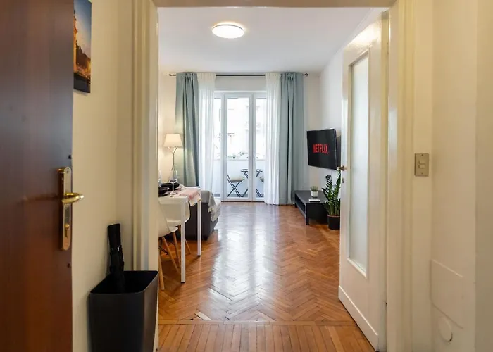 Centrale-duomo 10min - Spacious App - Sleeps 4 Milánó
