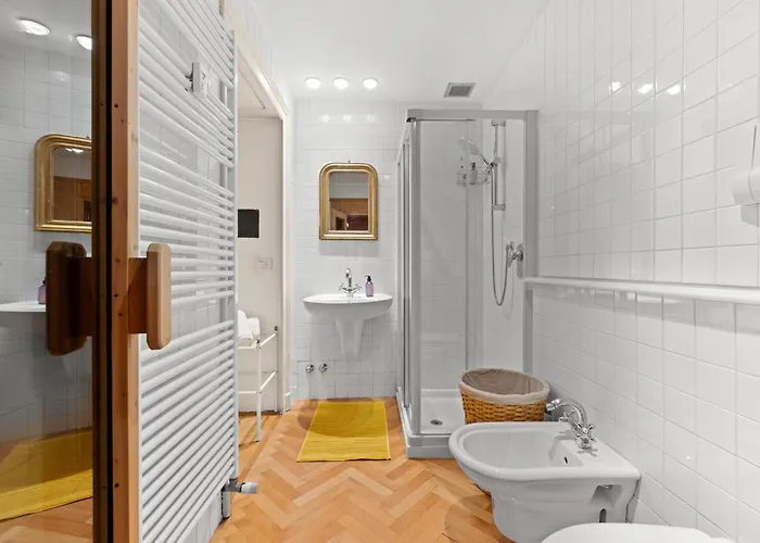 Apartamento Duomo Center Linate Luxury With Sauna