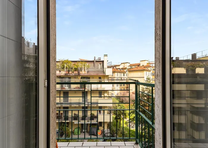 3 Bedrooms Separate 1 Min Walk From Brera, 15 Min Duomo Lejlighed