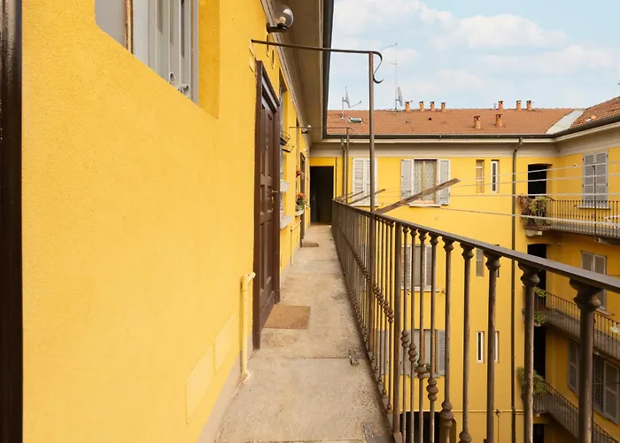 Апартаменты Charm Two-room Bocconi Navigli Darsena
