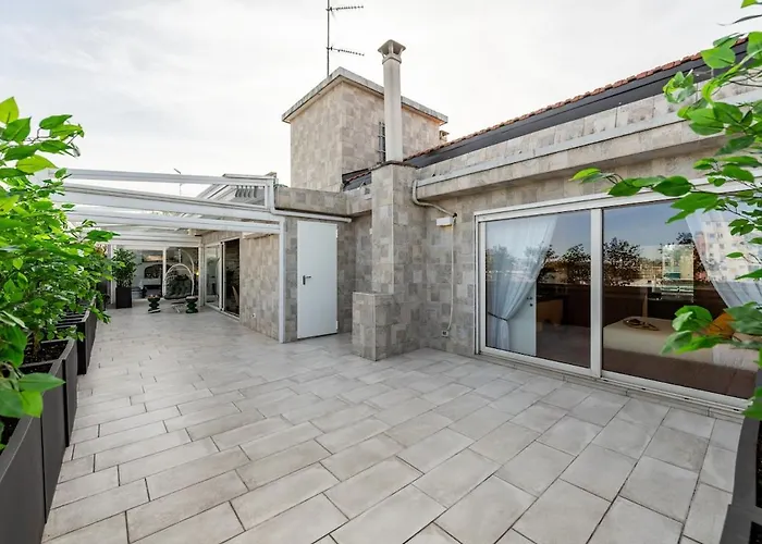 Skyline Penthouse - Terrazzo Panoramico & Metro 5min * ميلان