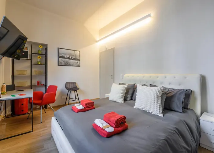 Urban Loft Caracciolo74 Metro M5 - Comfort, Style شقة