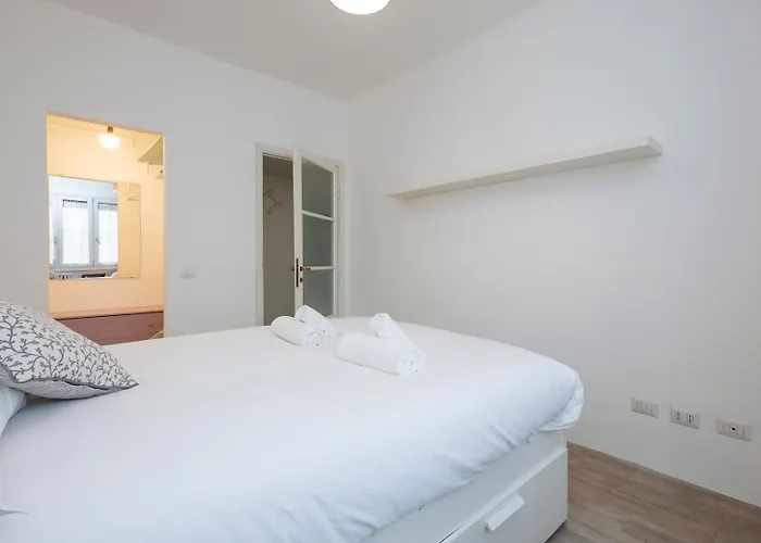 I-host - Montemartini 4 Apartment