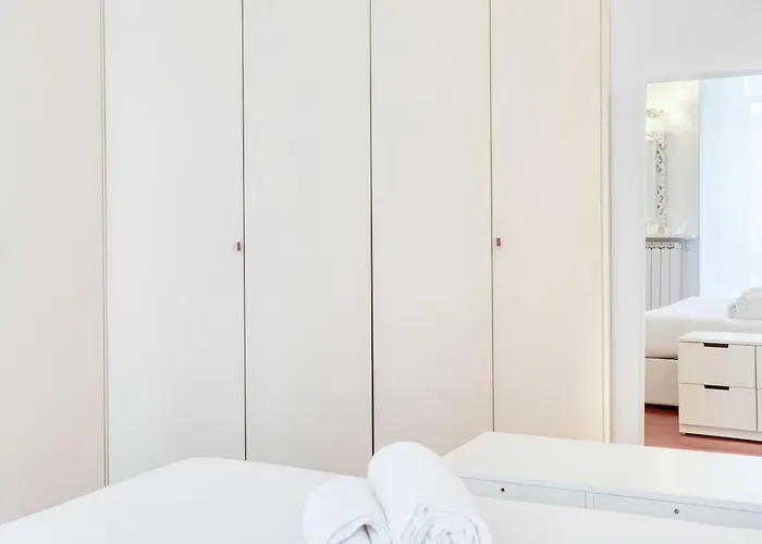 Easylife - - Montenero 10 - Porta Romana *