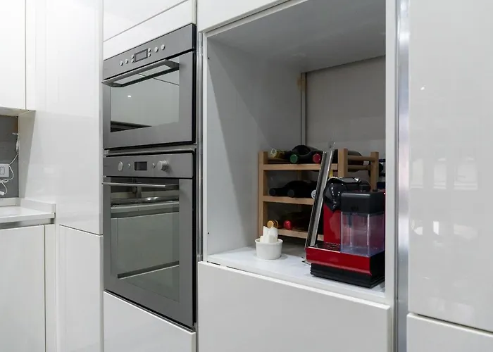 Lägenhet Family 2br With Balcony, Near Metro