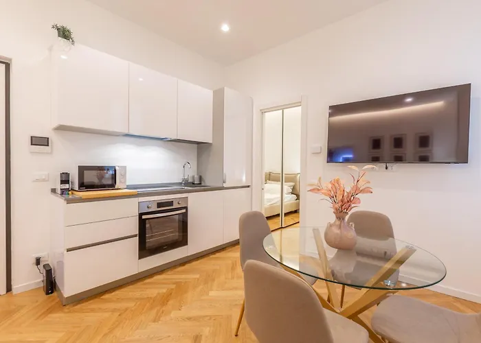 I-host Elegant Flat Near Bocconi & Center