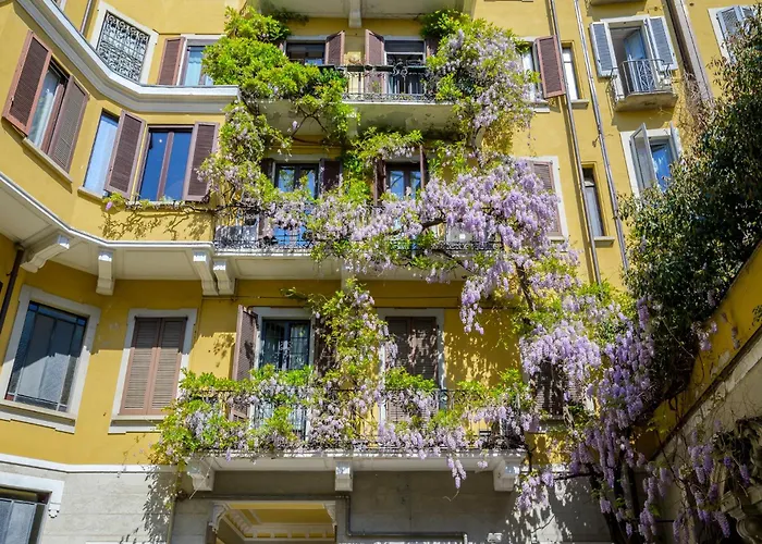 The Aura - Porta Romana Apartmán *