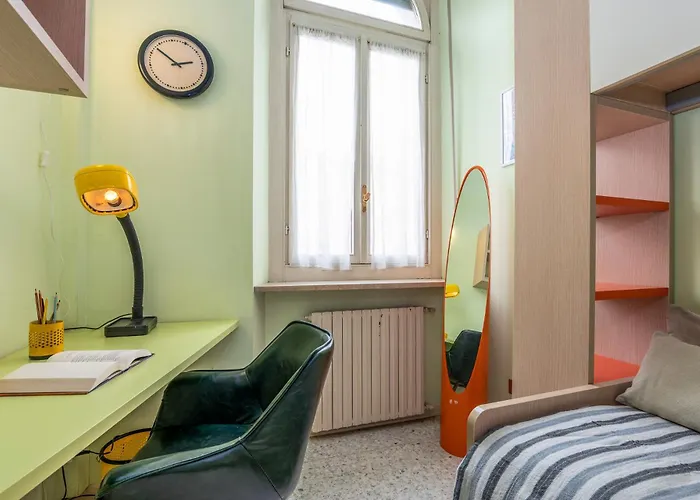 Three-room Flat With Balcony In Porta Romana Milano