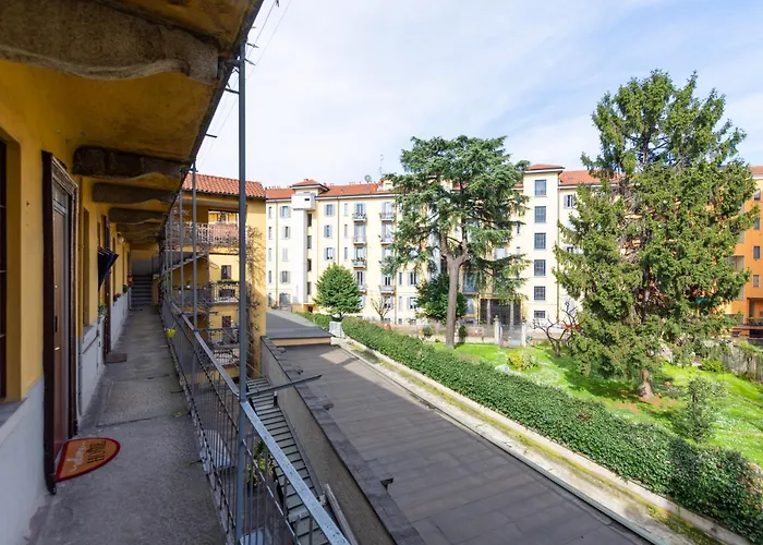 Il Glicine - Vista Mozzafiato, Zona Isola, Vicino Metro M3 M5 E Stazione * Milánó