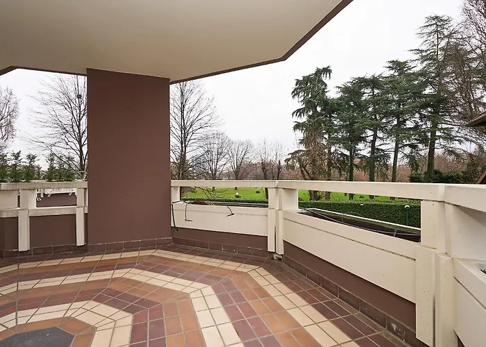 Absolute Luxury Home, 15 Minutes Walk San Siro * Милан