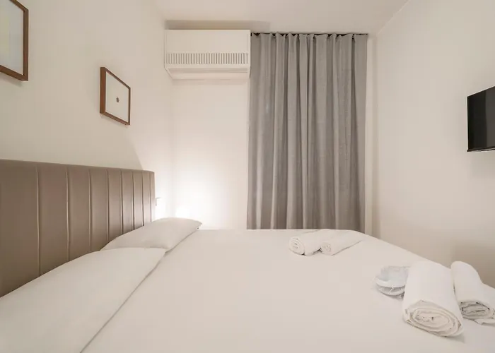 Apartment Tantardini House Near Navigli-bocconi Mailand