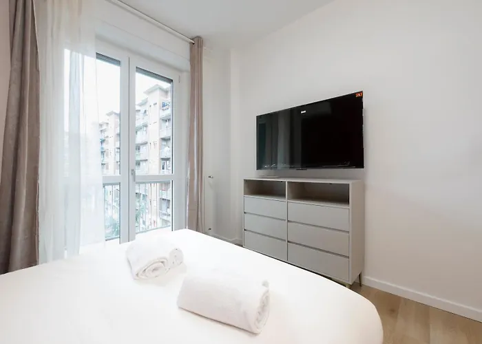 Luminoso E Moderno Vicino Metro * Milán