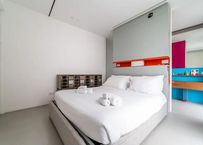 Luxury Penthouse, Exclusive Design & Private Garage Appartamento Milano