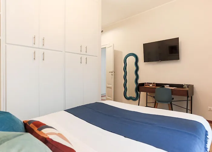 The Rent - Characteristic Three-room Near Via Washington Apartment Mailand