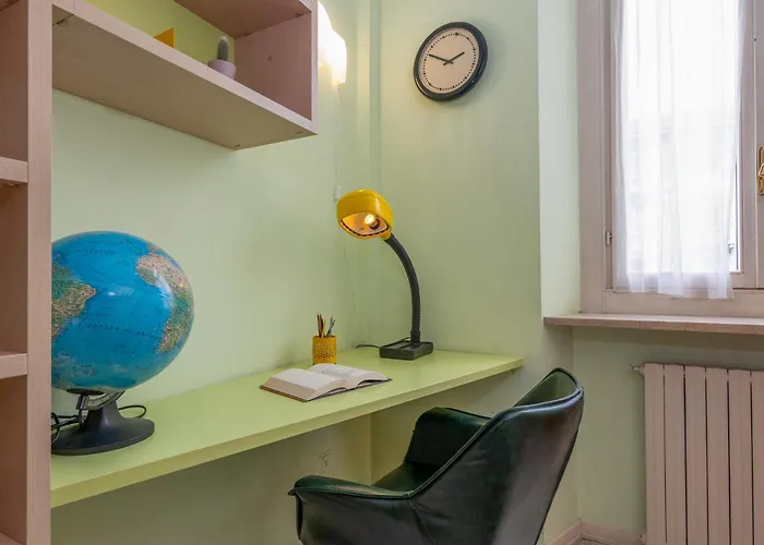 Three-room Flat With Balcony In Porta Romana * Milano