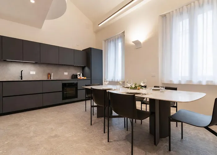 Nerogiardini - Lusso E Design A San Babila * Milano