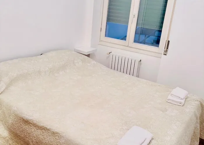 Navigli Comfort Metro Romolo Iulm & Unipol Forum Milán