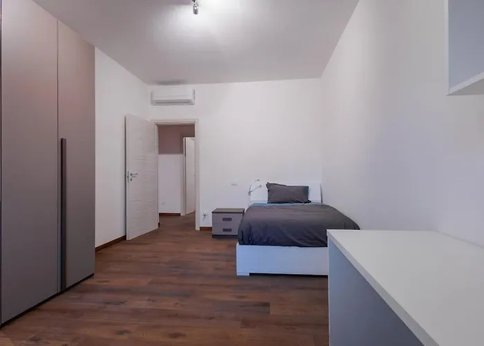 Cinzia's House - 5 Minutes From The Metro Apartmán Milán