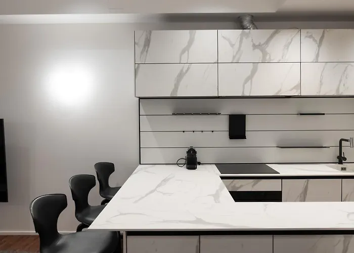 Luxury For 6 Person In Duomo - Mirable Pm Apartament *