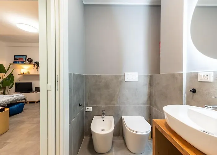 Design - Navigli & Darsena At 2 Min Милан