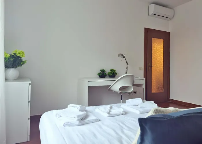 Homeby - Il Terzetto Appartement