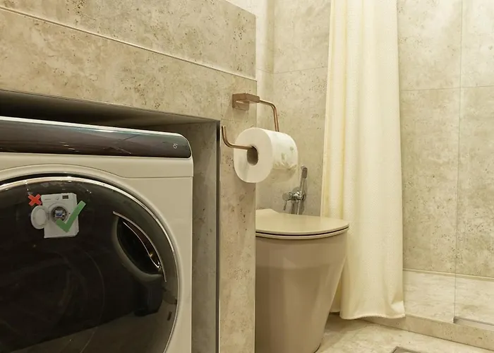 Galileo Balcony By Station *