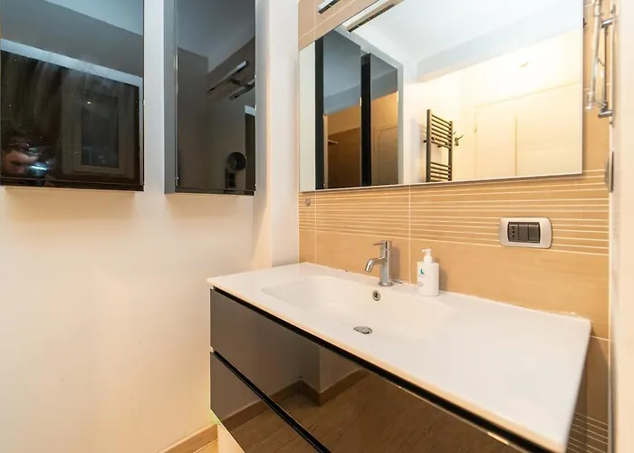 Three-room In The Heart Of