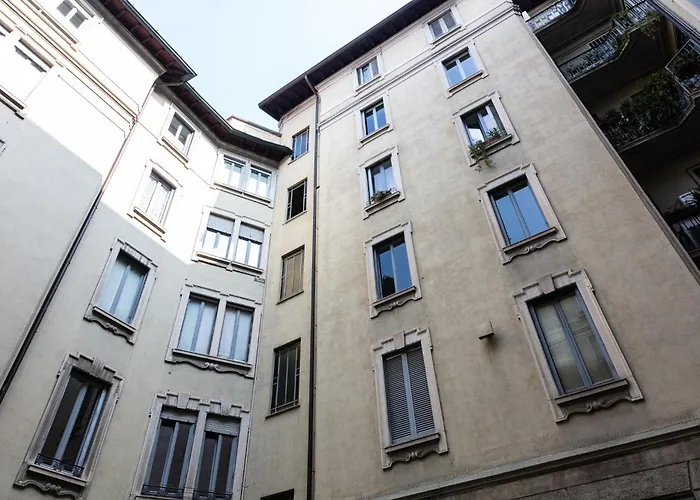 Designer In Center Daire *