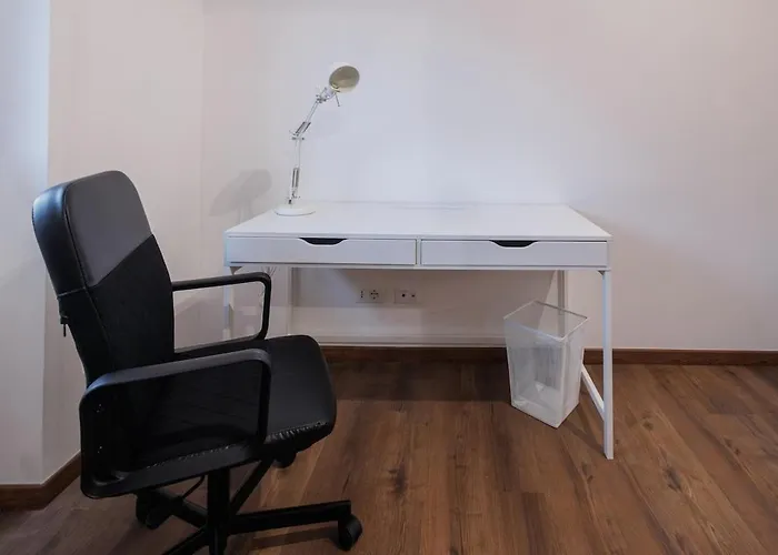 Cinzia's House - 5 Minutes From The Metro Milán