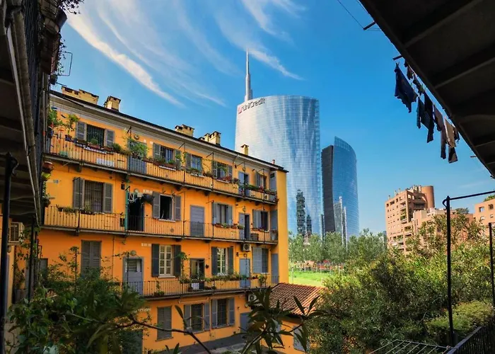 Nel Cuore Del Quartiere Isola, All'ombra Del Bosco Verticale 밀라노
