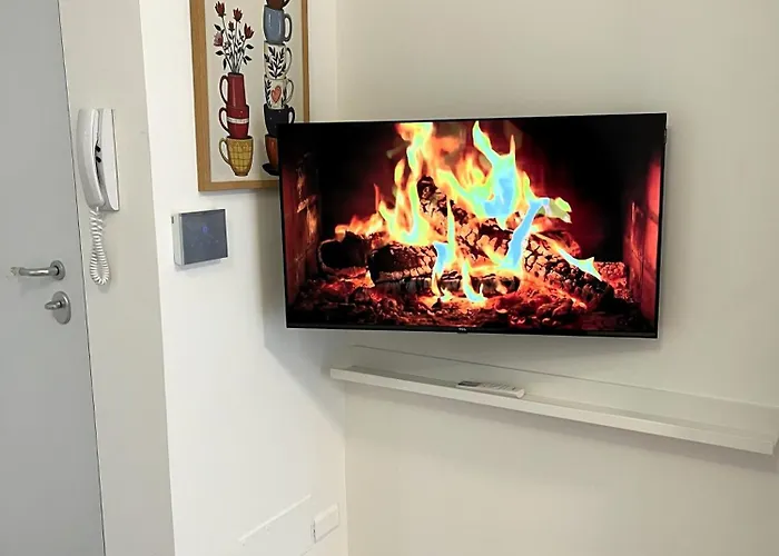 Modern Apt, 25 Min Duomo, Metro 5 Min & Wifi Lägenhet *