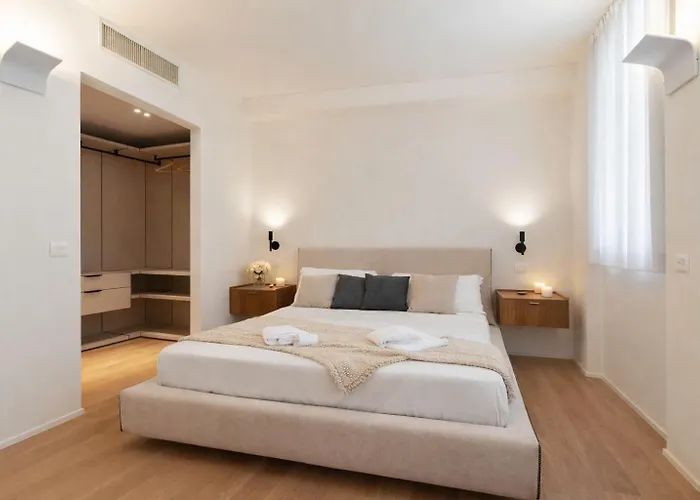 Nerogiardini - Lusso E Design A San Babila Lägenhet Milano