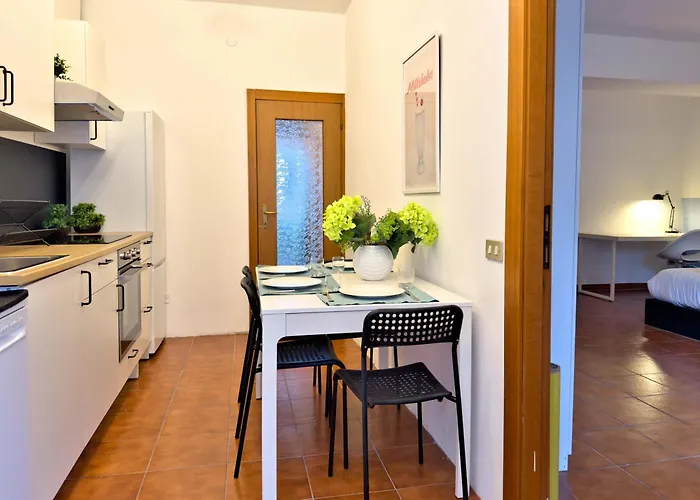 Homeby - Il Terzetto * Milano