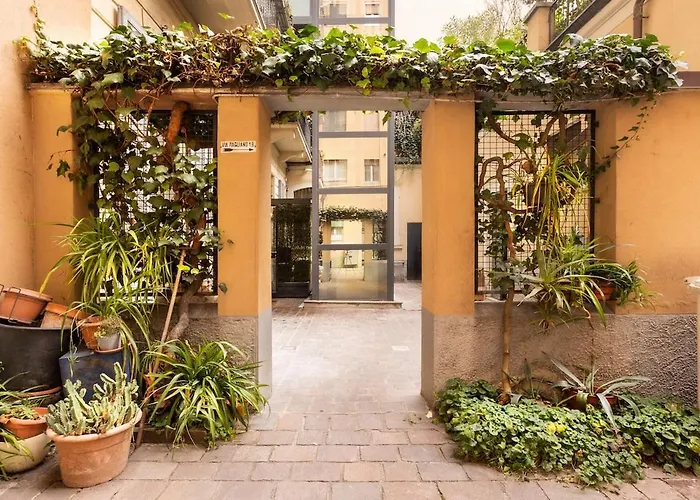Vintage Chic Flat Steps From Fiera & Wi-fi Lägenhet Milano