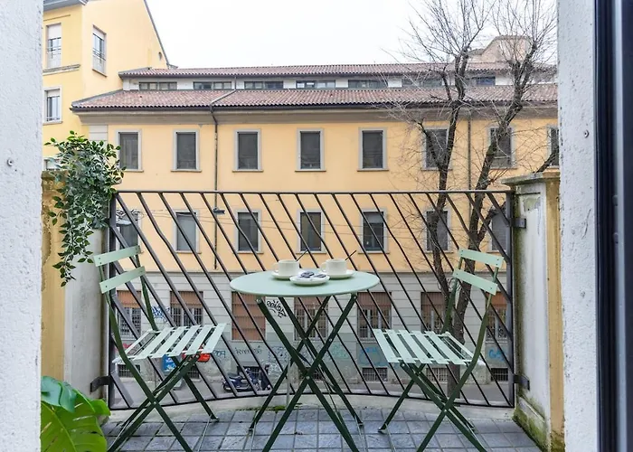 Duomo 15 Min Walk - Historic Center, 4 Bedrooms And 2 Terrace アパート ミラノ
